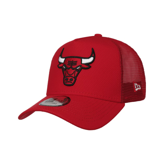9Forty Diamond Bulls Trucker Cap by New Era