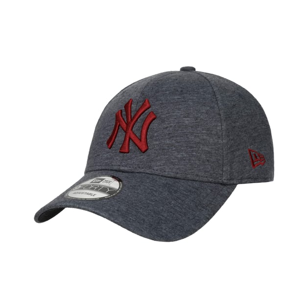 9Forty MLB Jersey Essential Yankees Cap by New Era --> Shop Hats