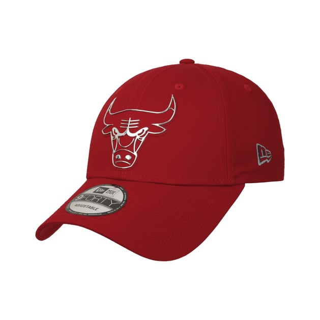 9Forty NBA Foil Logo Bulls Cap by New Era