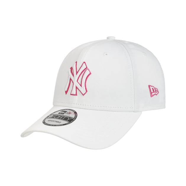 9Forty NY Yankees Team Outline Cap by New Era