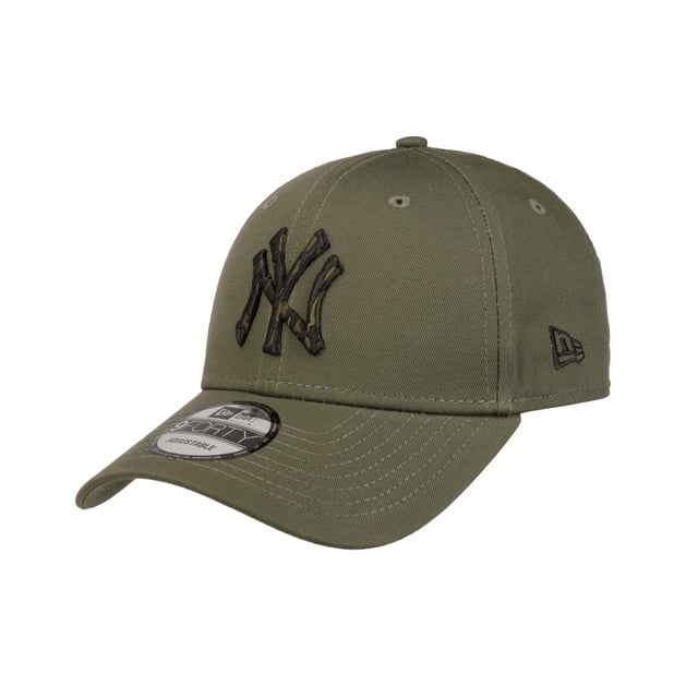 9Forty Seasonal Infill NY Yankees Cap by New Era --> Shop Hats