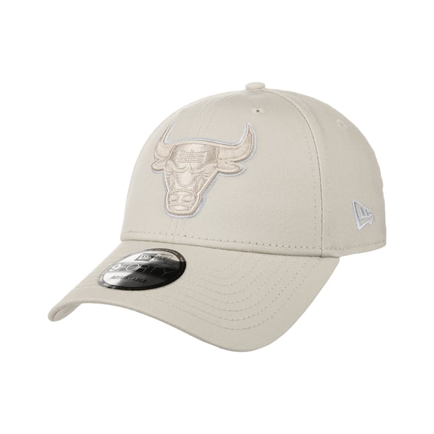 9Forty Team Outline Bulls Cap by New Era