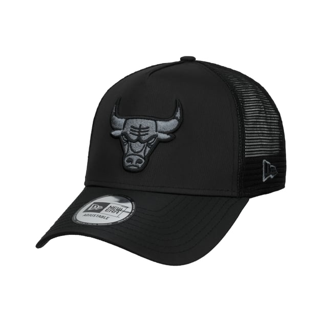 9Forty Tonal Black Bulls Trucker Cap by New Era 38,95 €