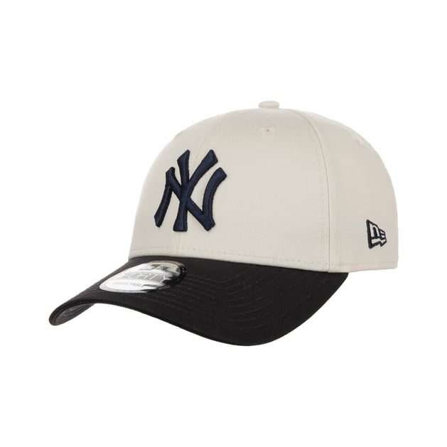 9Forty Yankees Side Script Cap by New Era