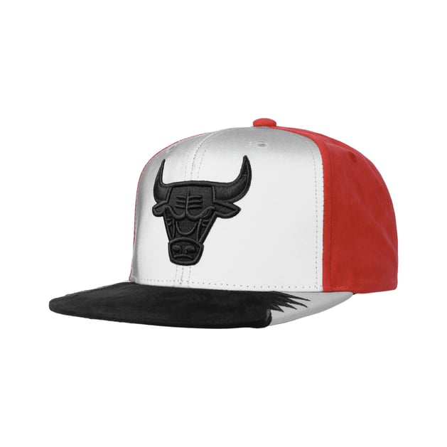 Chicago Bulls NBA Cap by Mitchell Ness --> Shop Hats, Beanies