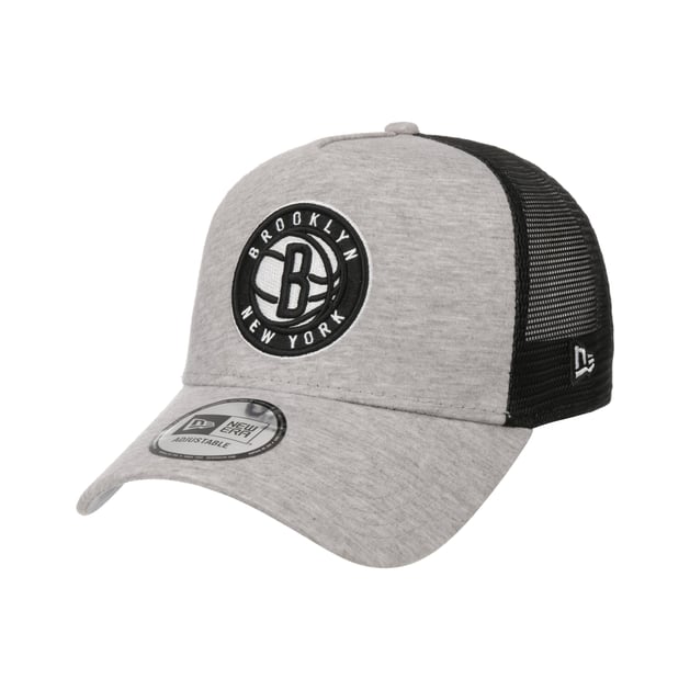 Essential Trucker Nets Cap by New Era 32,95 €