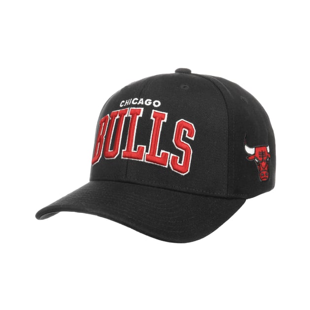 Redline Champ Bulls Cap by Mitchell & Ness