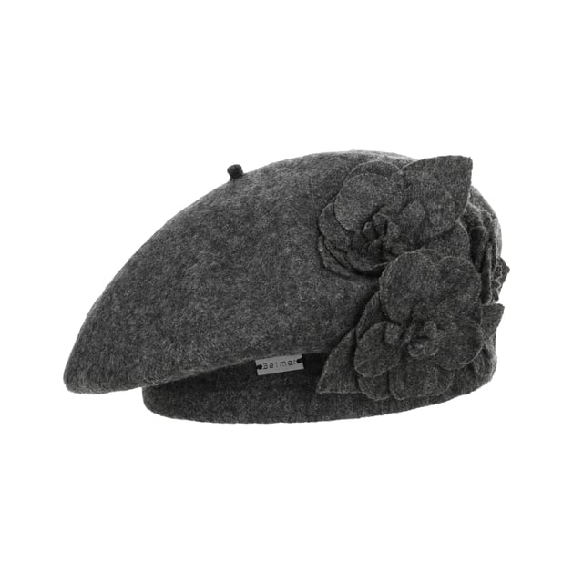 Three Blossoms Beret by Betmar