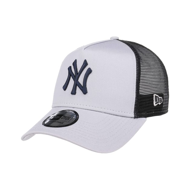 Yankees Team Trucker Cap by New Era